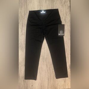 NWT 90 Degrees by Reflex Black Cropped Leggings Size Small